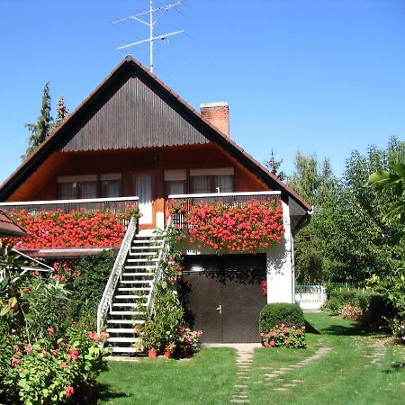 Marika-Lak Daire Siófok Dış mekan fotoğraf