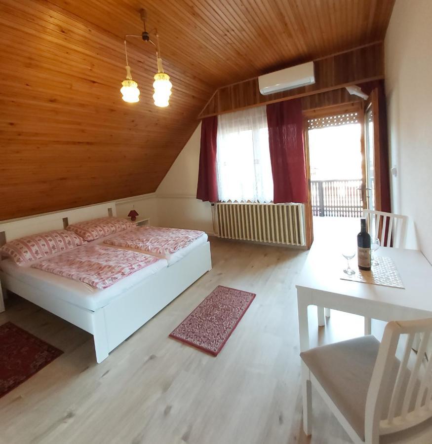 Marika-Lak Daire Siófok Dış mekan fotoğraf